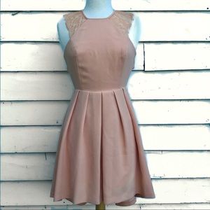 BCBG sexy open back dress SIZE 4 blush lace EUC